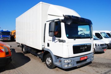 Klimatyzacja Regulowane Zawieszenie Tempomat Euro5 Winda Bar Cargolift